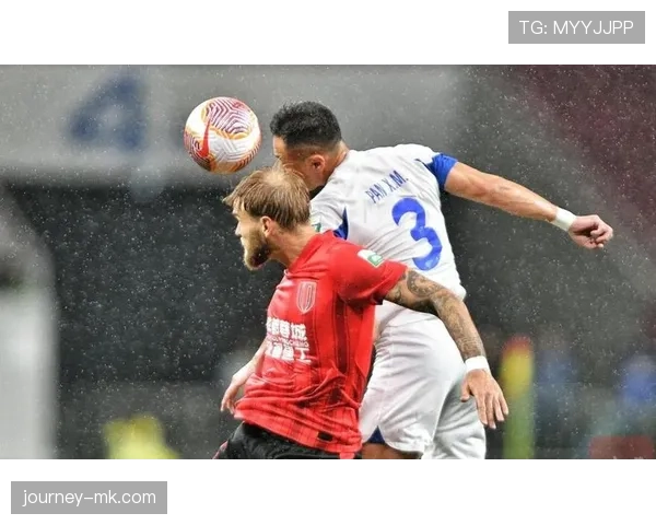 震撼逆转！本赛季最佳战役助球队强势夺冠，精彩瞬间引爆球迷热议