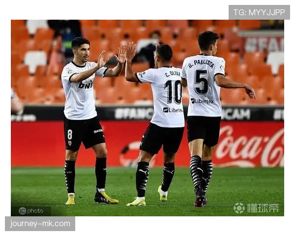 瓦伦西亚长期重建困局显现，对球队竞争力和赛季稳定性造成影响