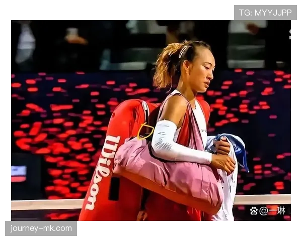 郑钦文喝个蛋白粉都要算卡路里，这自律谁顶得住